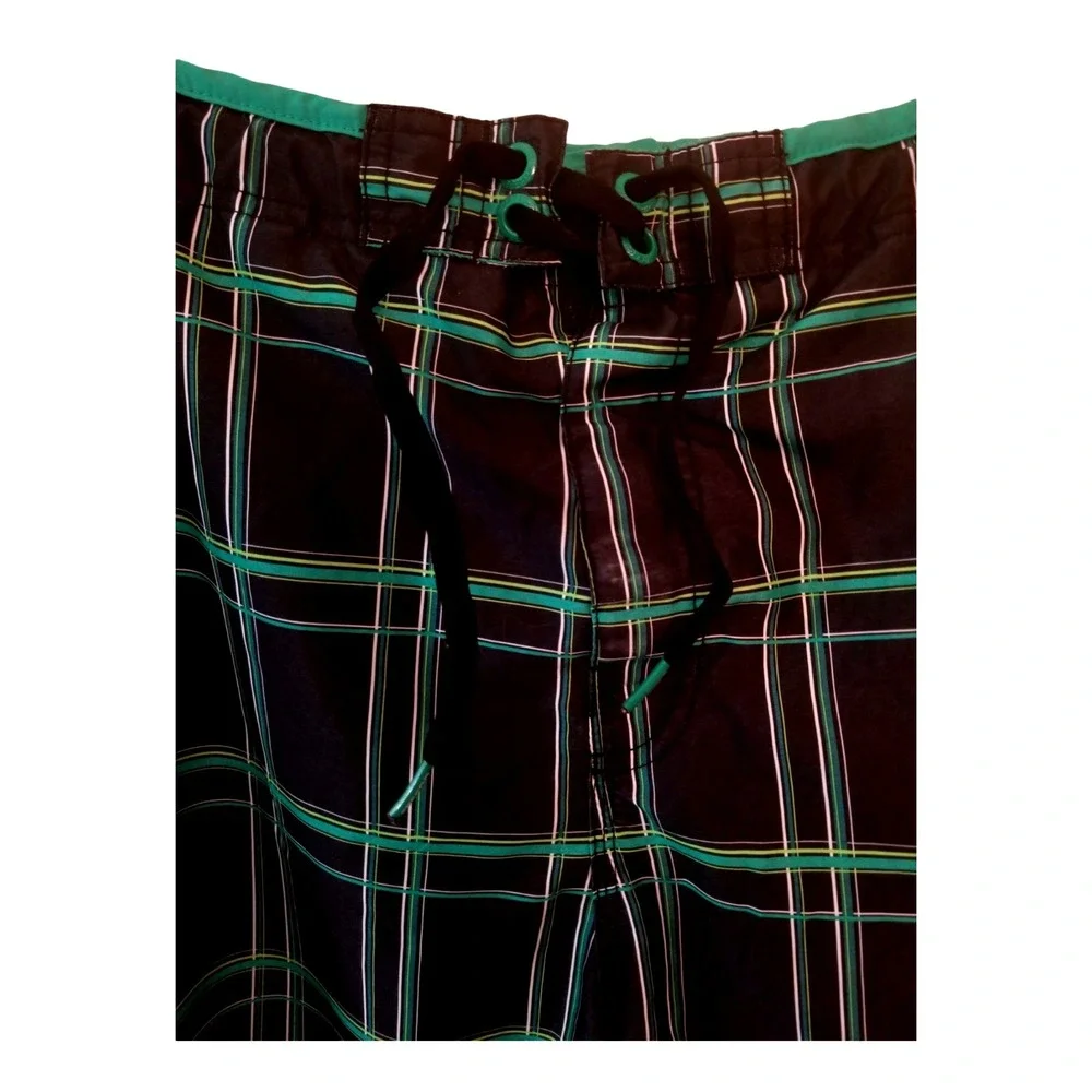 Speedo Swim Men's Shorts Plaid Black Green Size XL 42 Inseam 11 in
